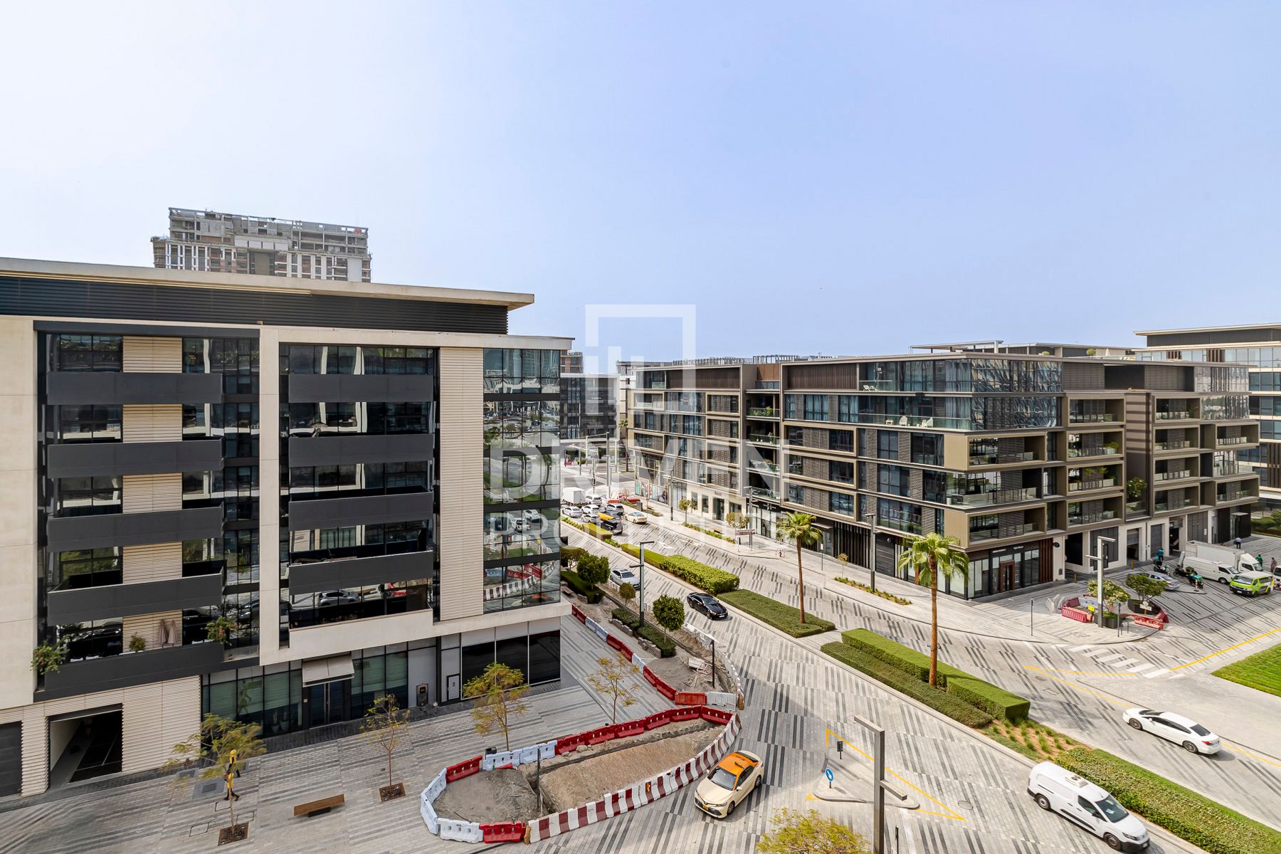 Ready to Move In Fully Upgraded and Furnished