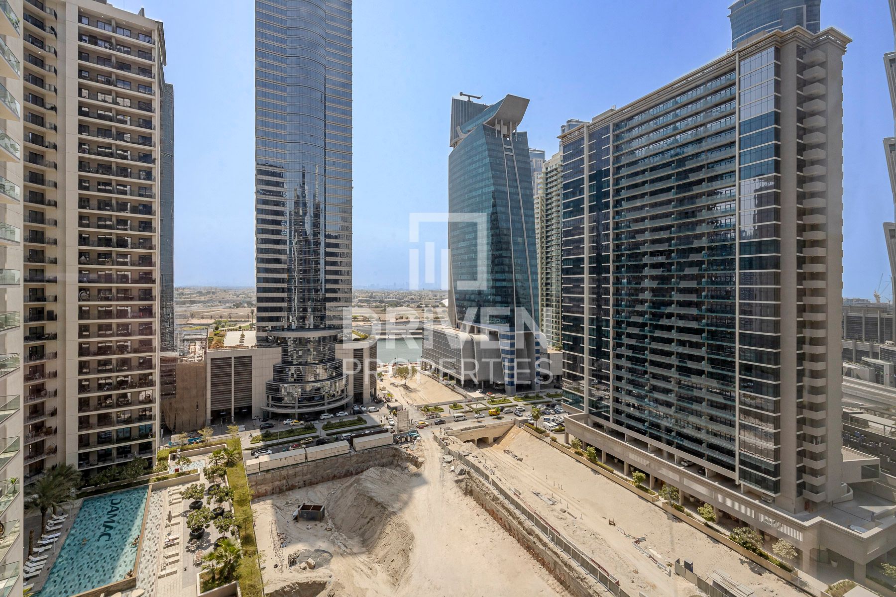 Ready to move in Prime Location Close to Metro