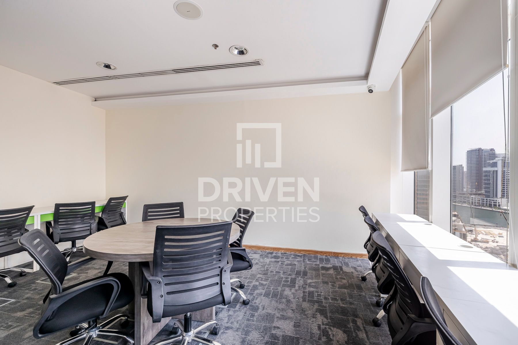 Ready to move in Prime Location Close to Metro