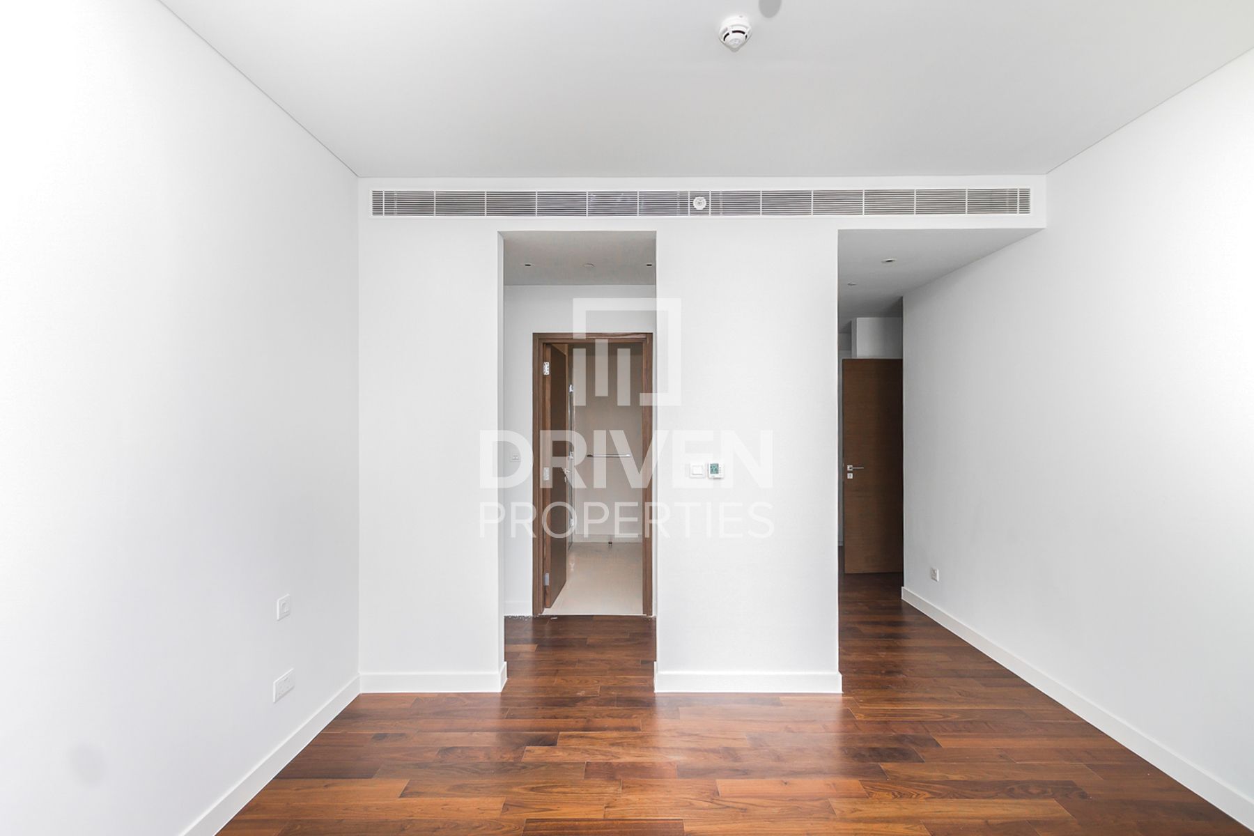 Spacious Layout with Maids Room High ROI