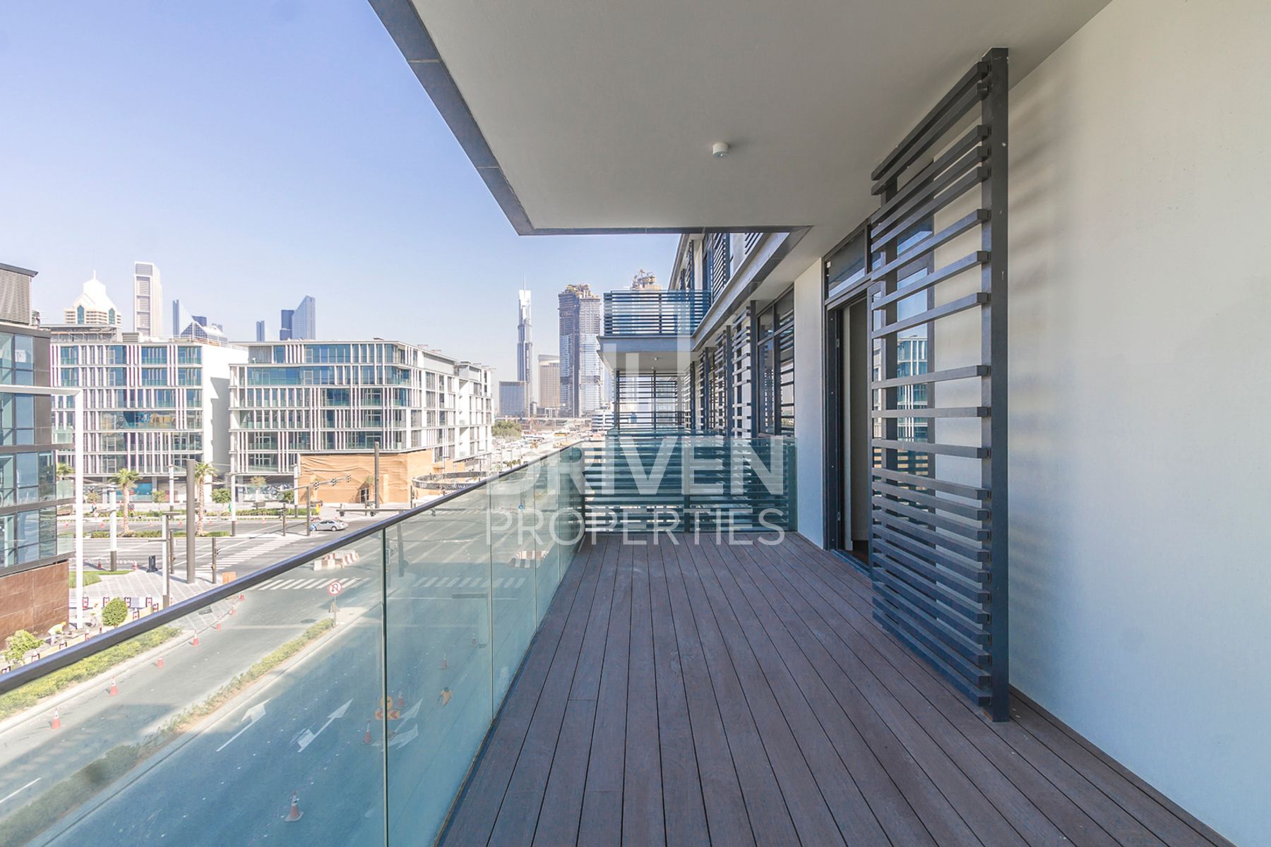 Spacious Layout with Maids Room High ROI