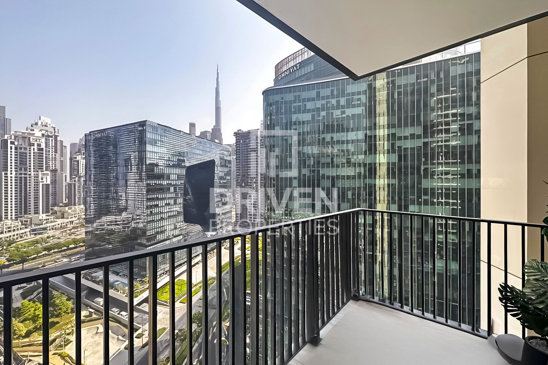 Prime Location with Huge Layout Community View