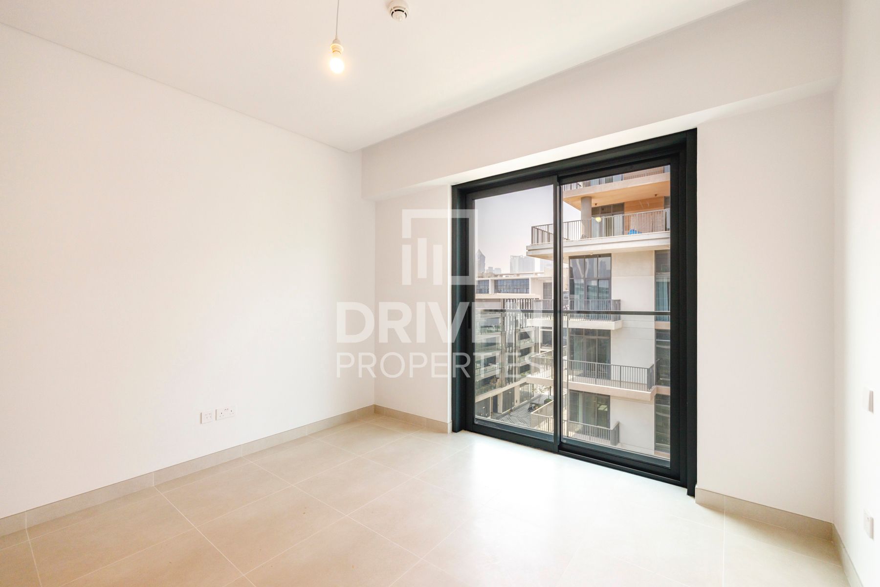 Brand New Modern Layout Prime Location