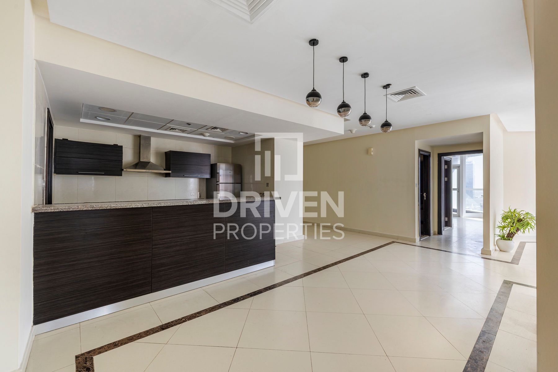 Ready to Move in Spacious Layout Chiller Free