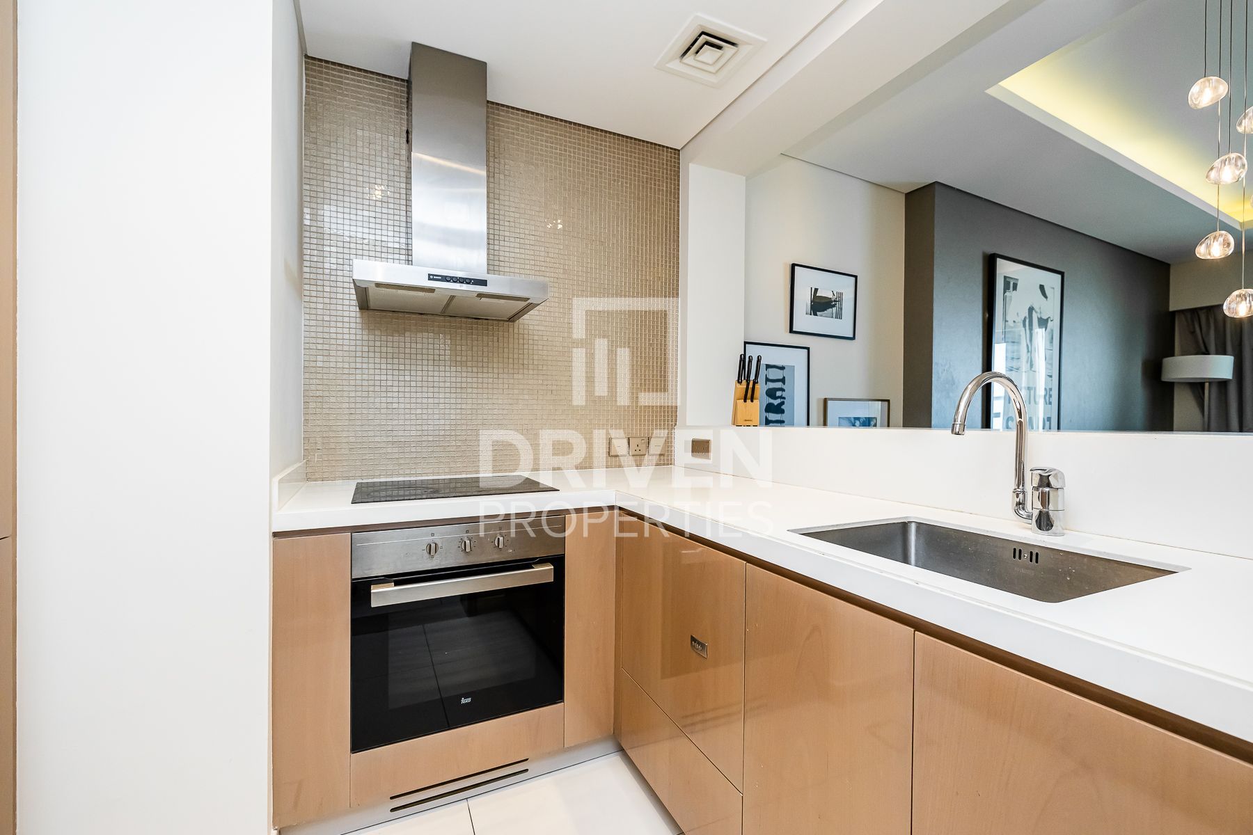 Exquisite Unit Desirable Location Vacant