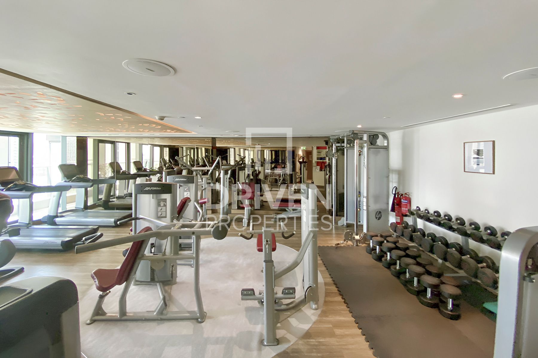 Exquisite Unit Desirable Location Vacant