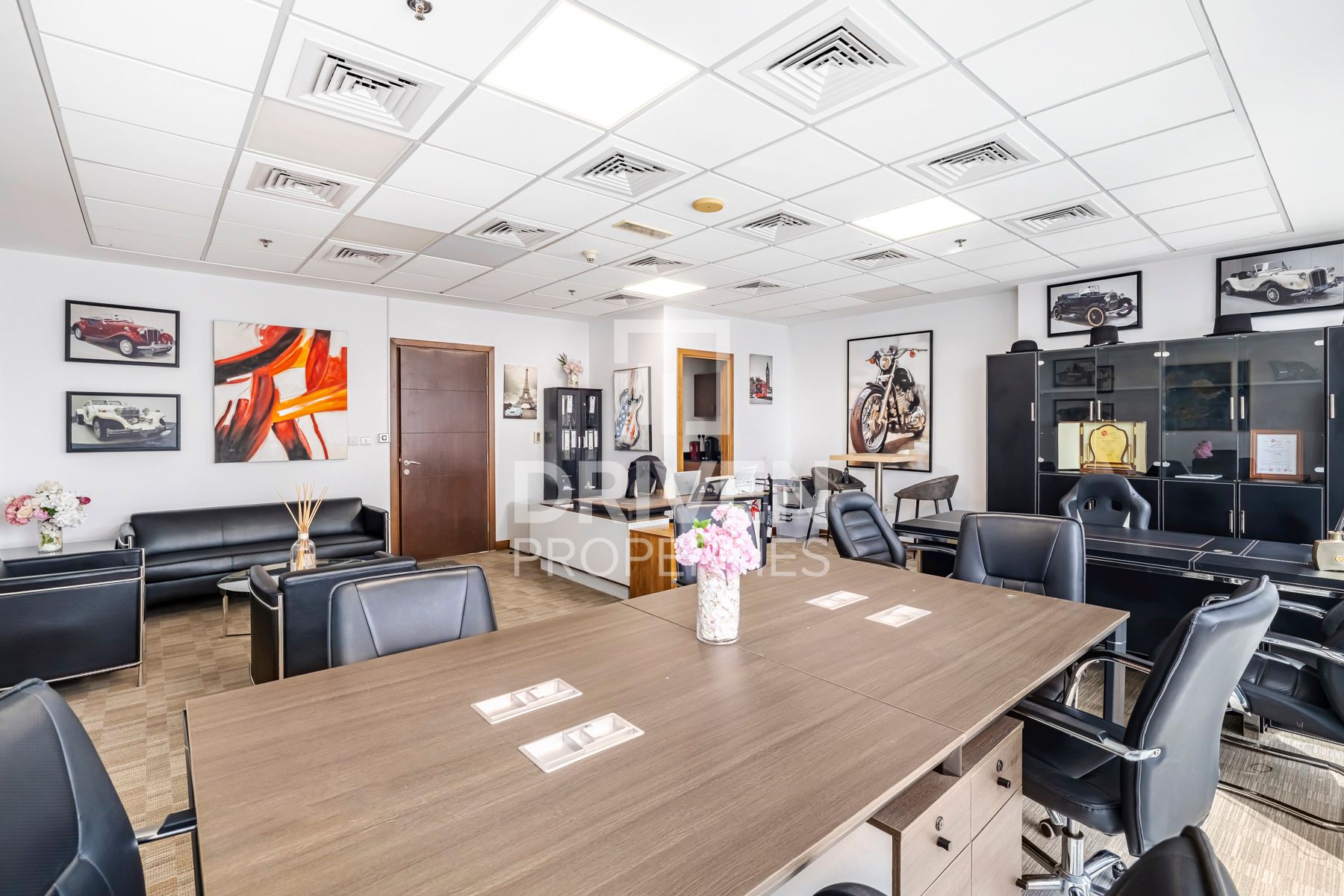 Fully Fitted Prime Location High-End