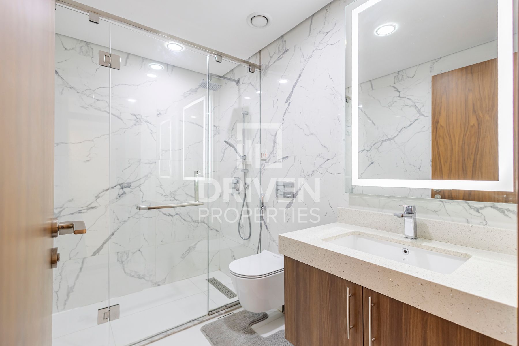 Fully Furnished Canal View Ready to Move In