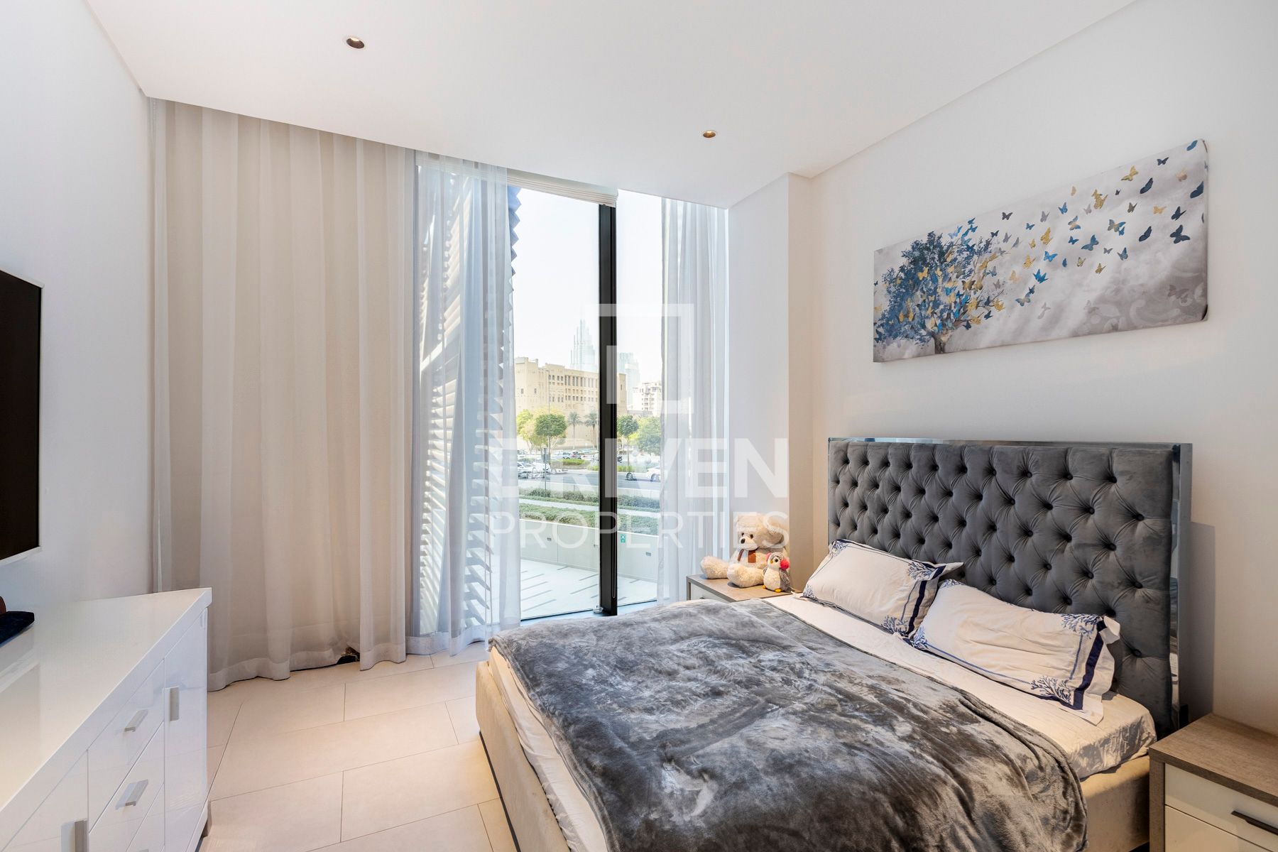 Burj Khalifa View Vacant Fully Furnished