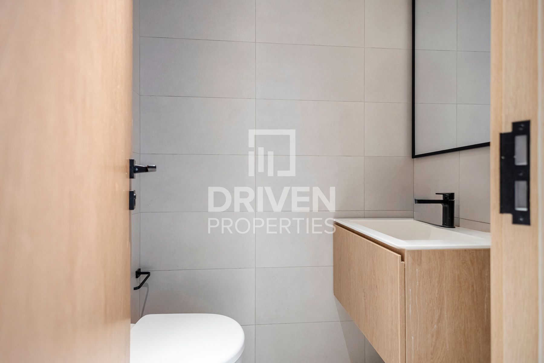 Burj Khalifa View Vacant Fully Furnished