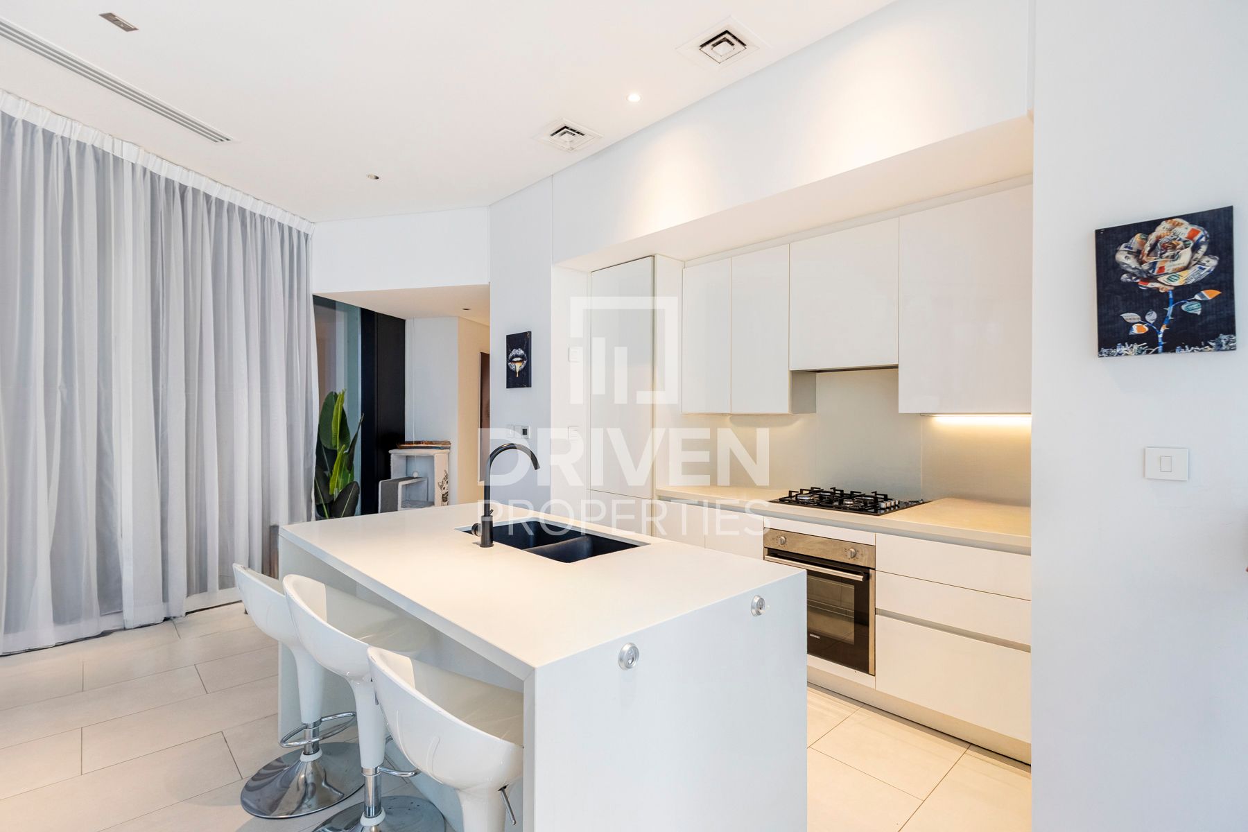 Burj Khalifa View Vacant Fully Furnished