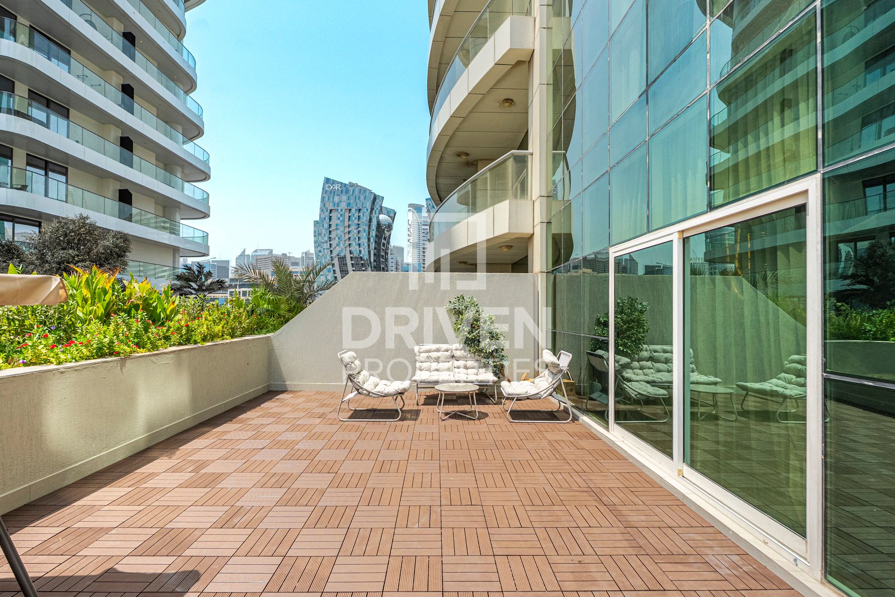 Stylish Studio with Balcony Desirable Location