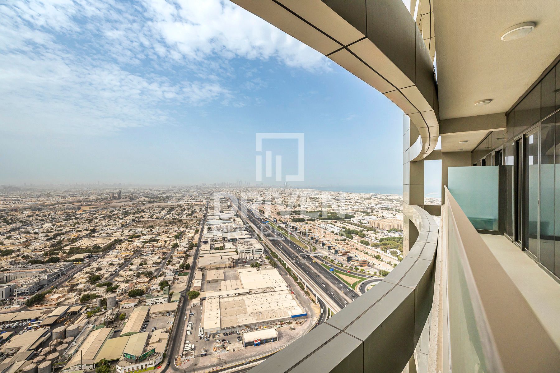 High Floor Fully Furnished Cozy Unit