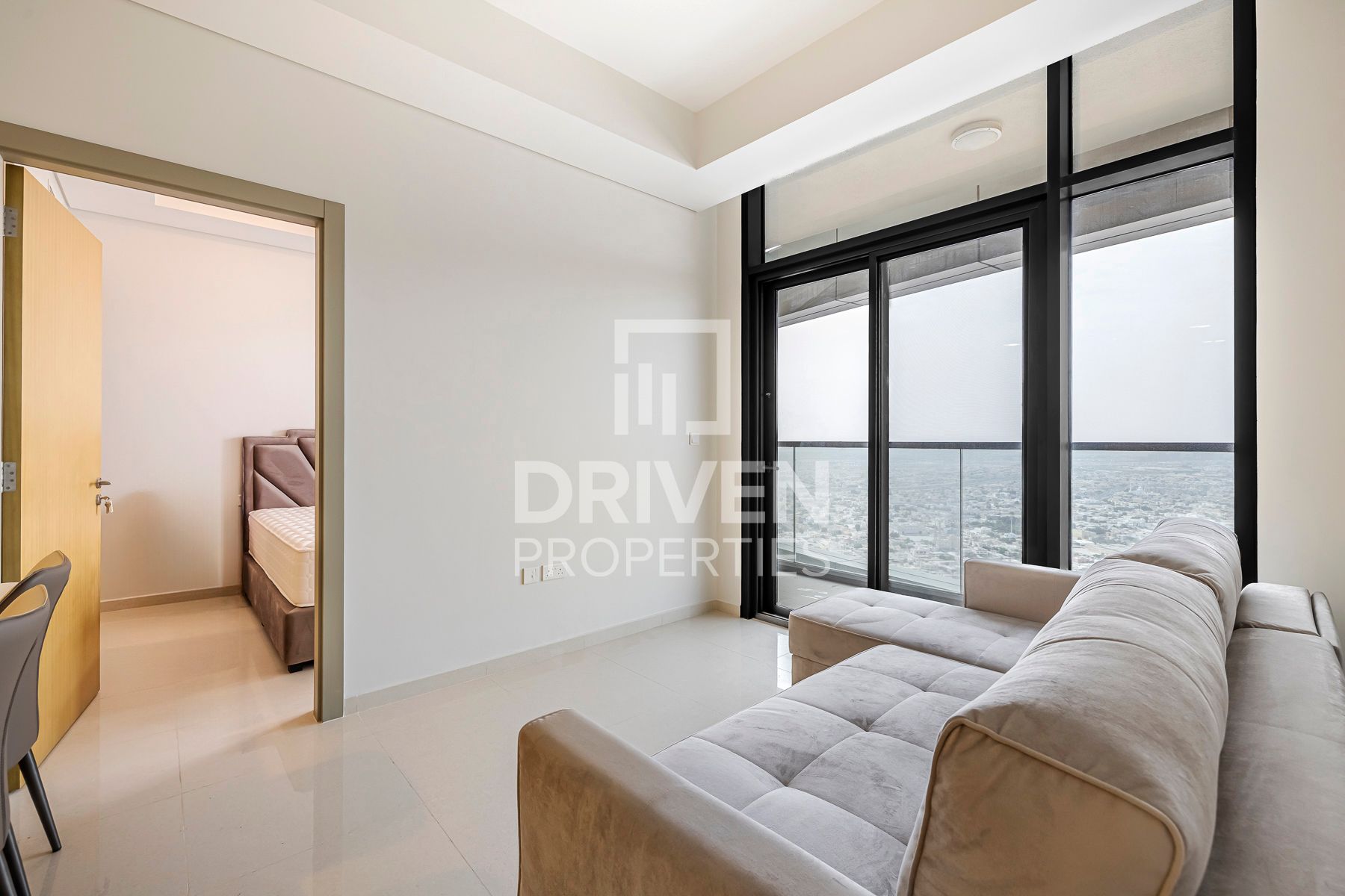 High Floor Fully Furnished Cozy Unit