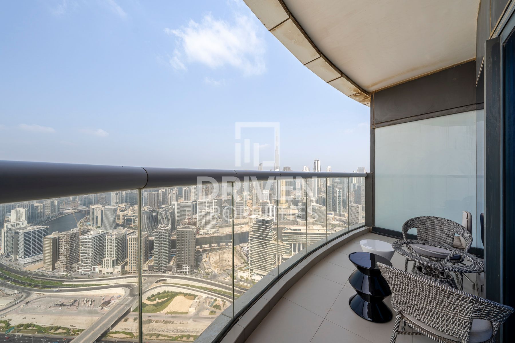 Best Deal Burj Khalifa View Huge Layout
