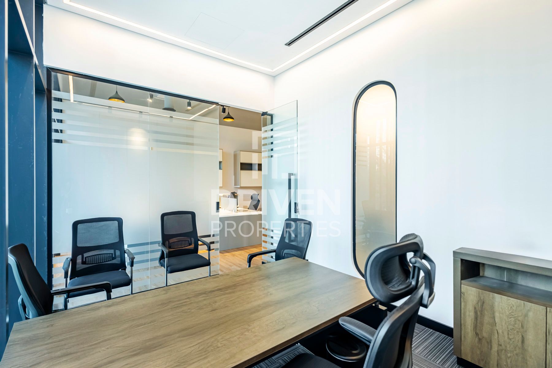 Prime Location Unique Layout Furnished