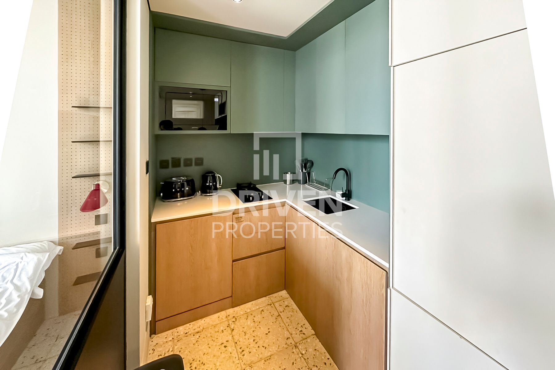 Cozy Studio Fully Furnished Burj View