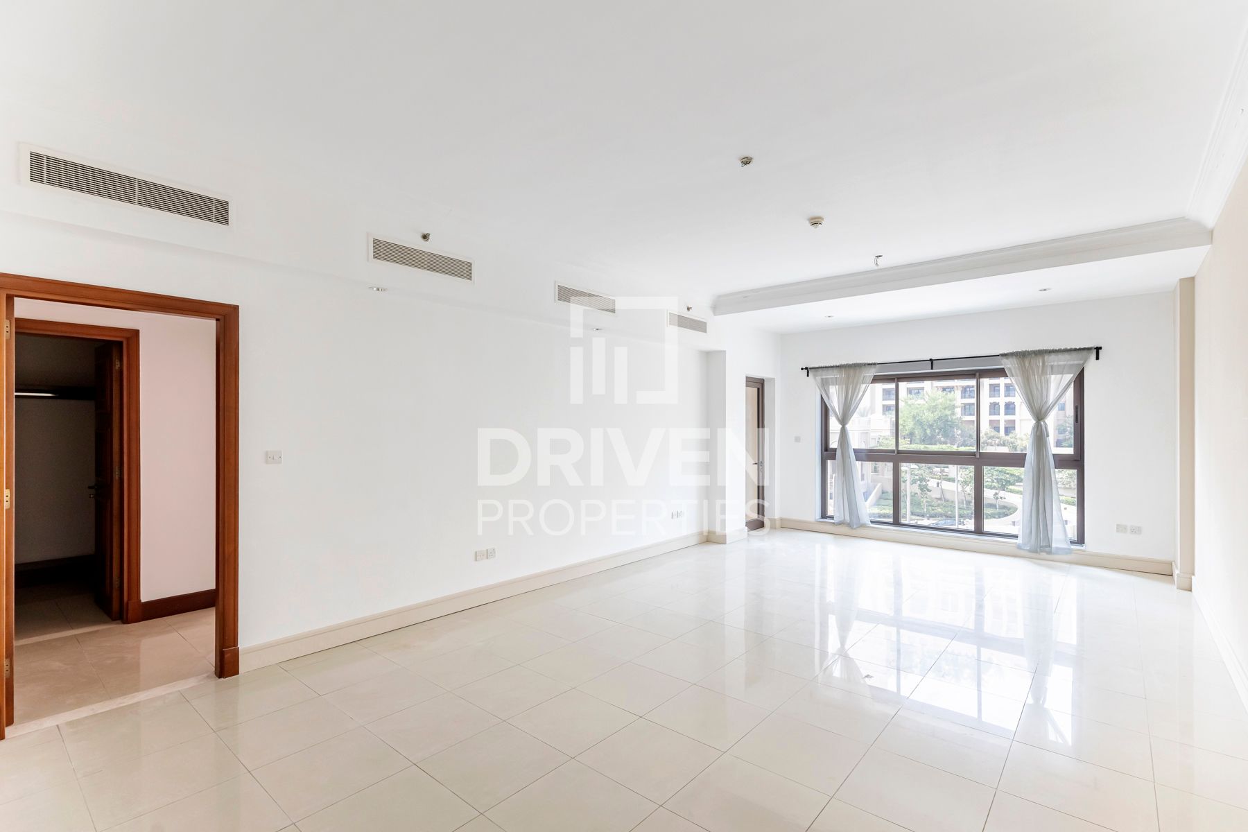 2 bedroom apartment for rent in Golden Mile 9 | Ready to Move in Best Location Unique Layout 2 bedroom apartment for rent in Golden Mile 9. Ready to Move in Best Location Unique Layout