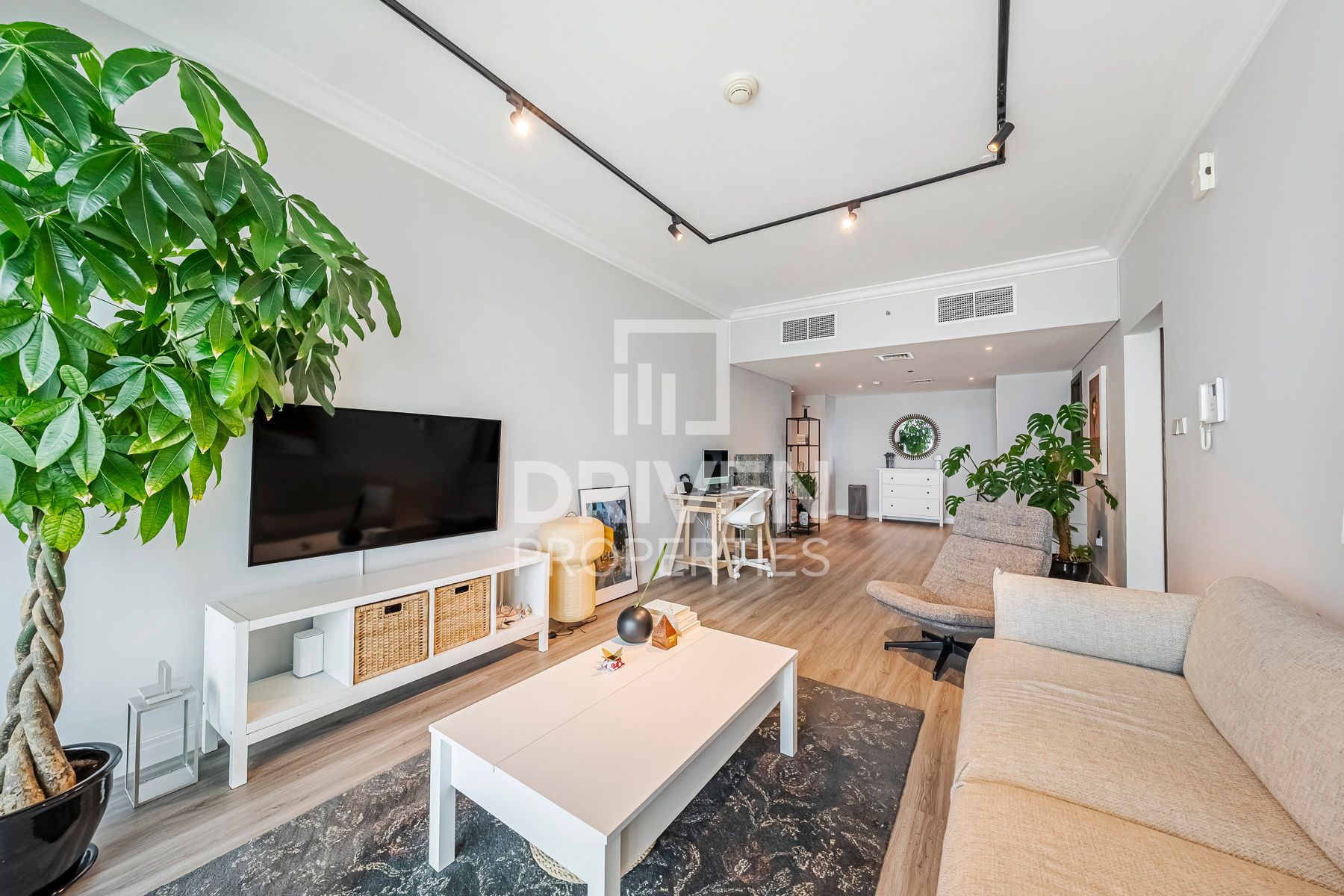 Furnished High Floor Captivating Views