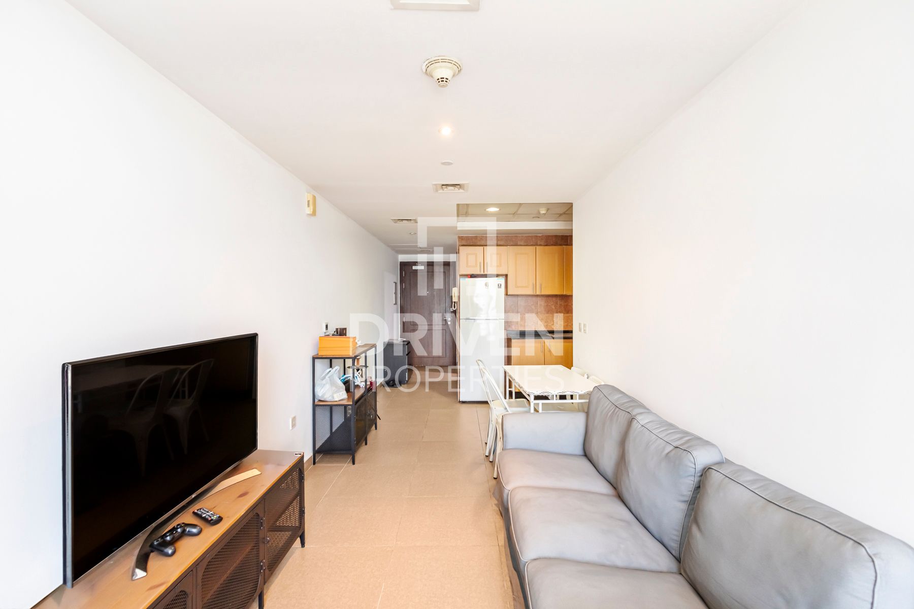 Furnished Studio with Canal and Pool View