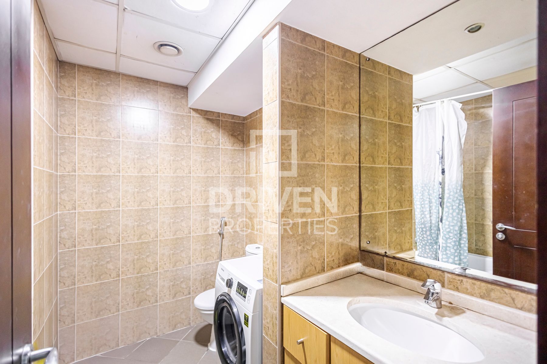 Furnished Studio with Canal and Pool View