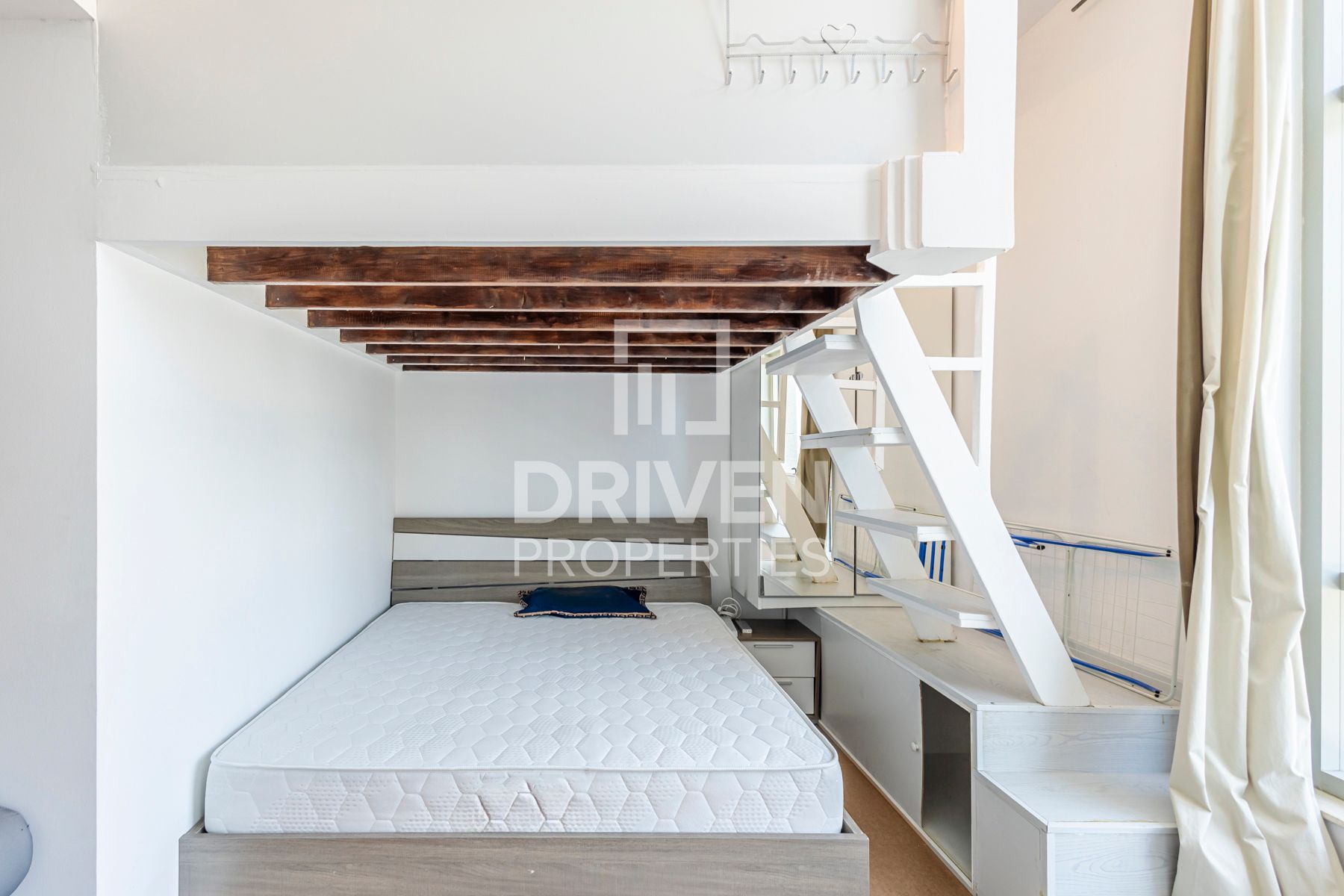 Furnished Studio with Canal and Pool View