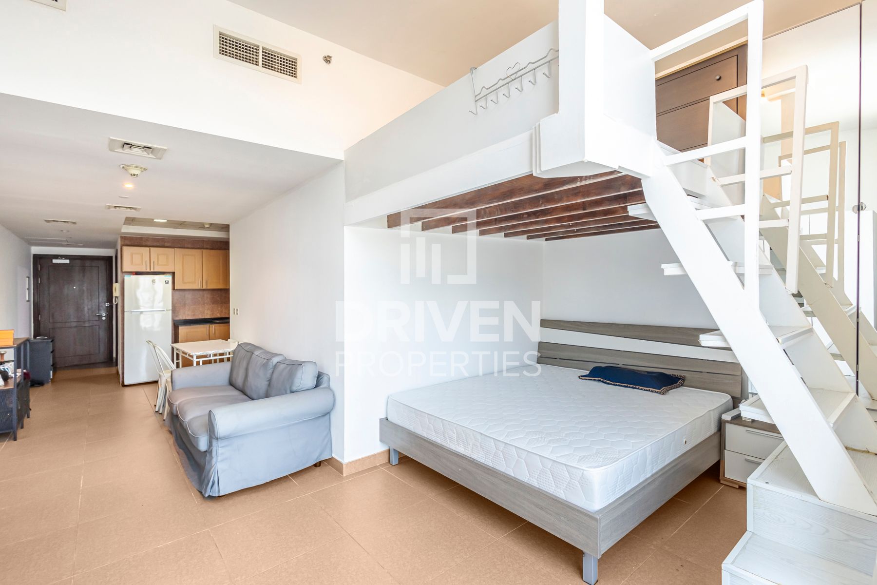 Furnished Studio with Canal and Pool View