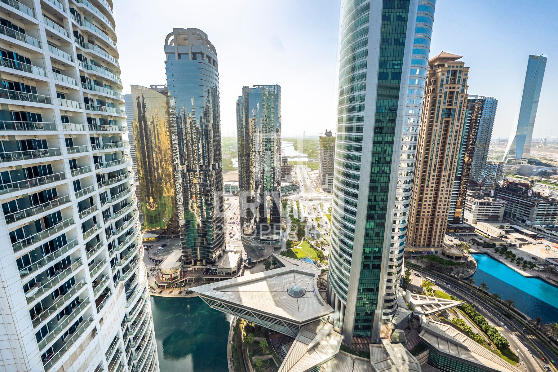 Premium Location Spacious Layout Lake View