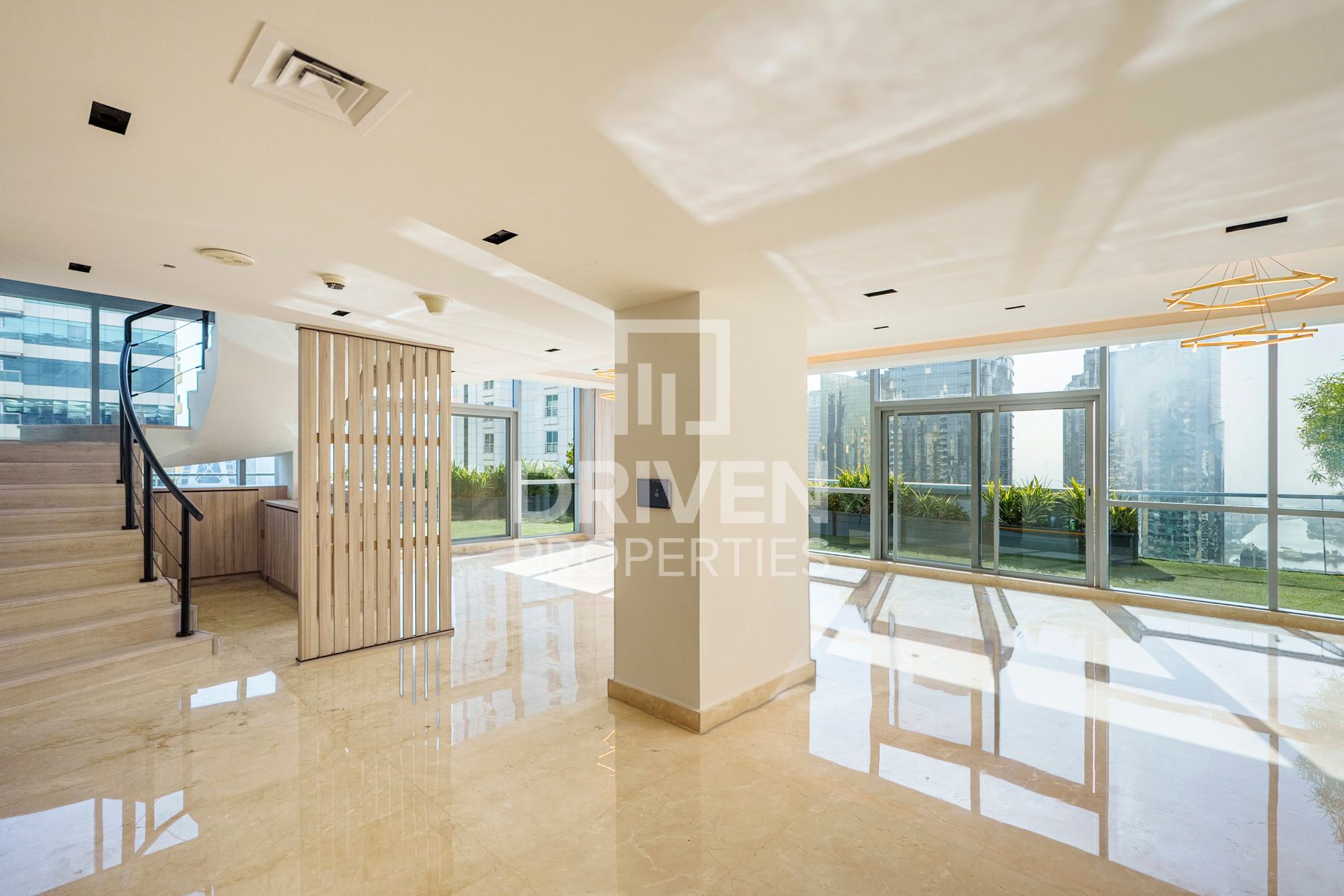 Premium Location Spacious Layout Lake View