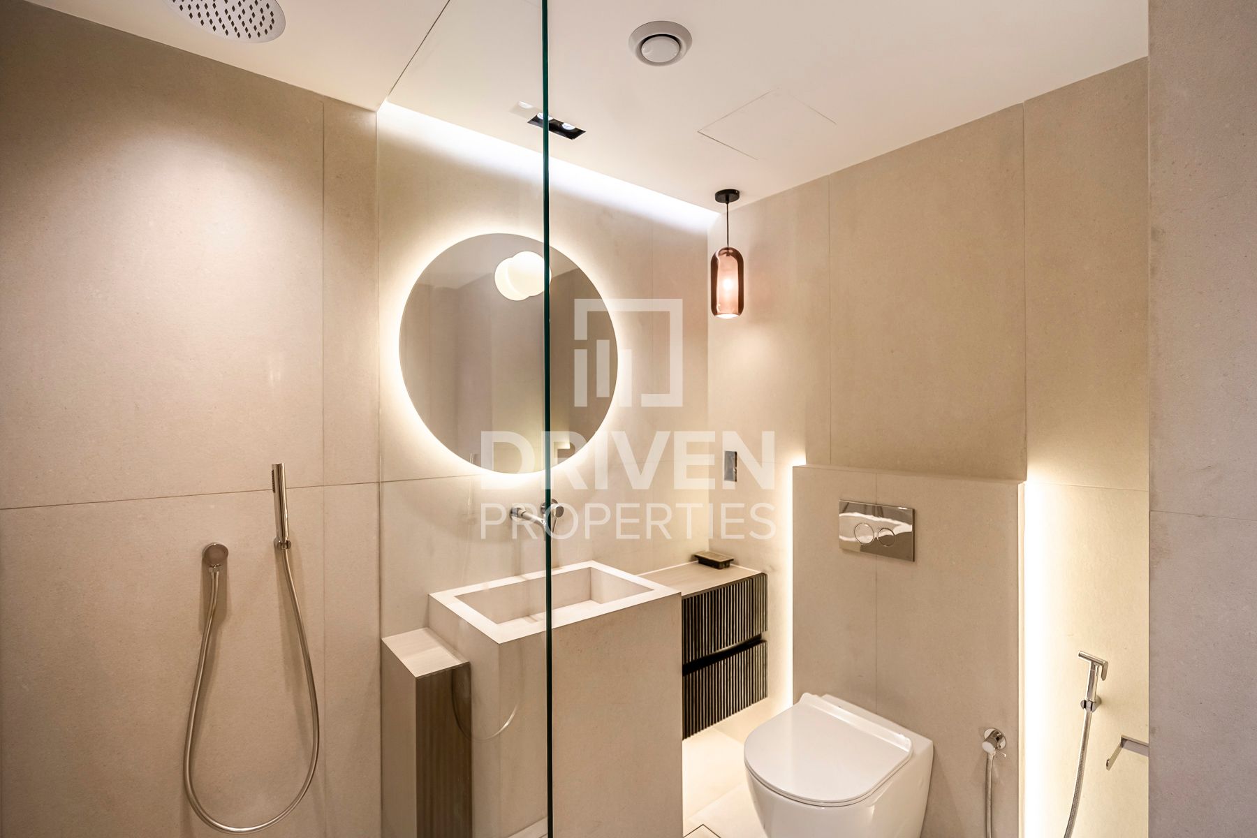 Premium Location Spacious Layout Lake View