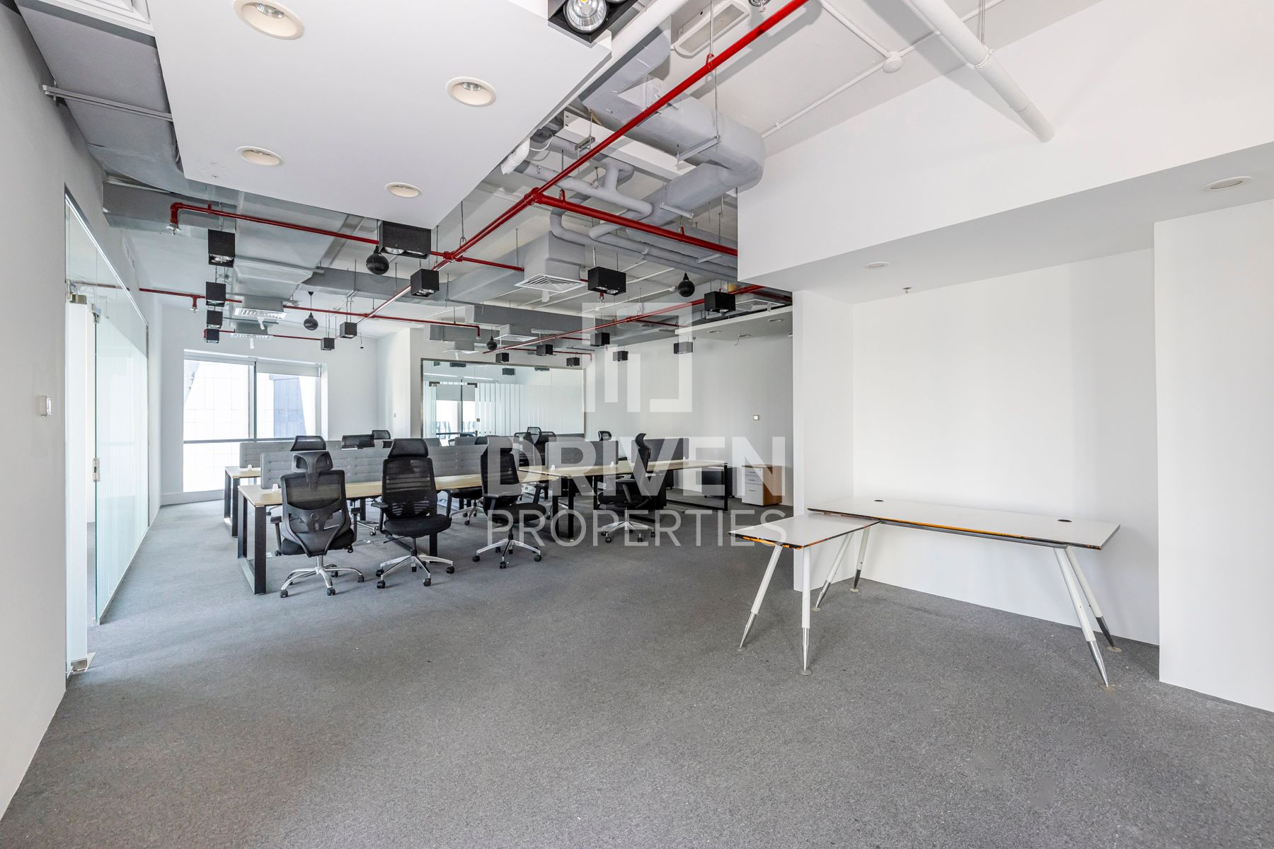 Spacious office Ideal Location Panoramic View