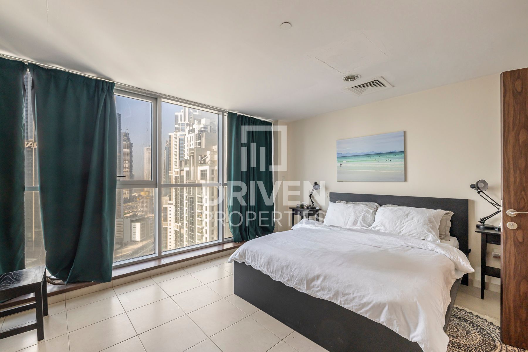 Spacious Layout Rented Great Investment