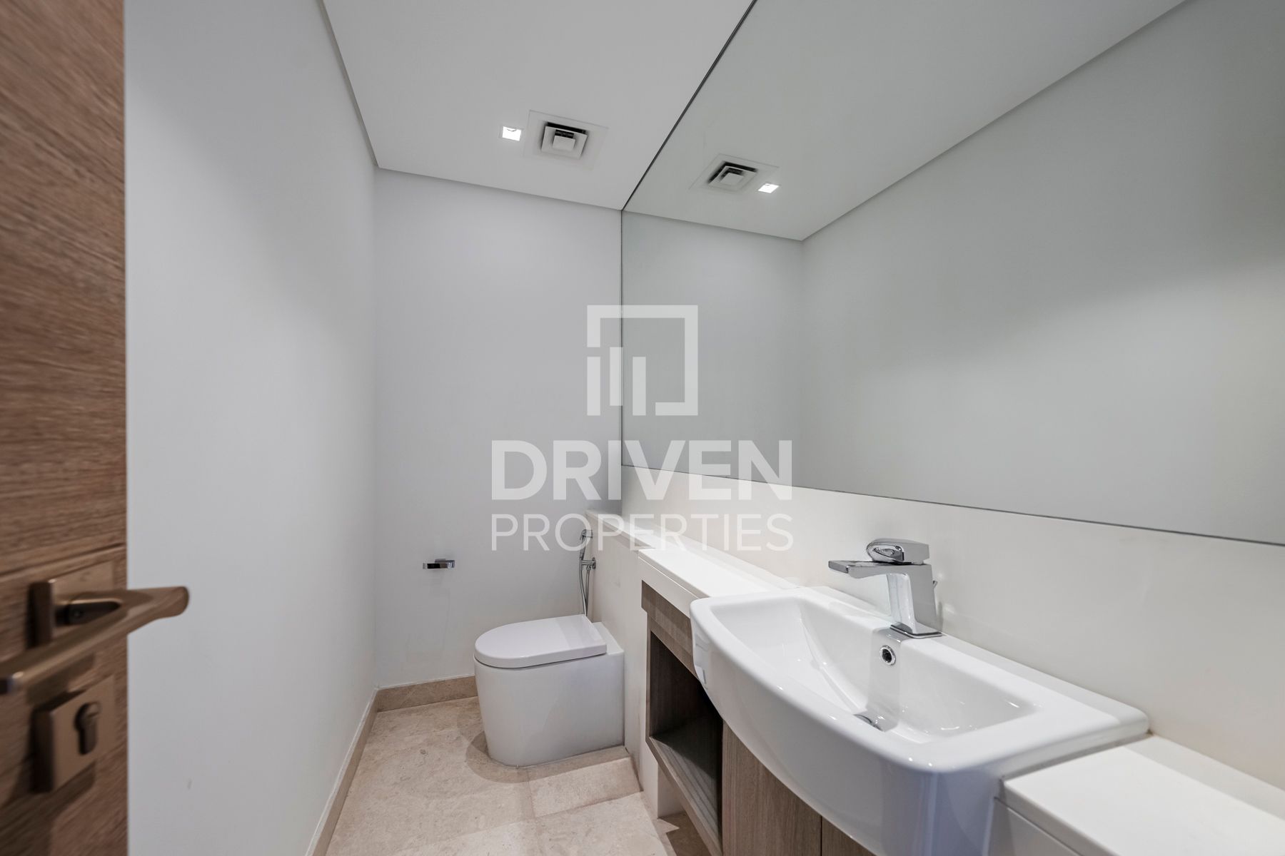 Amazing Burj Khalifa View Central Location