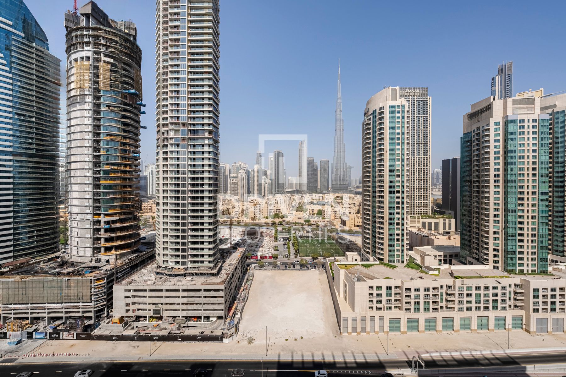 Amazing Burj Khalifa View Central Location