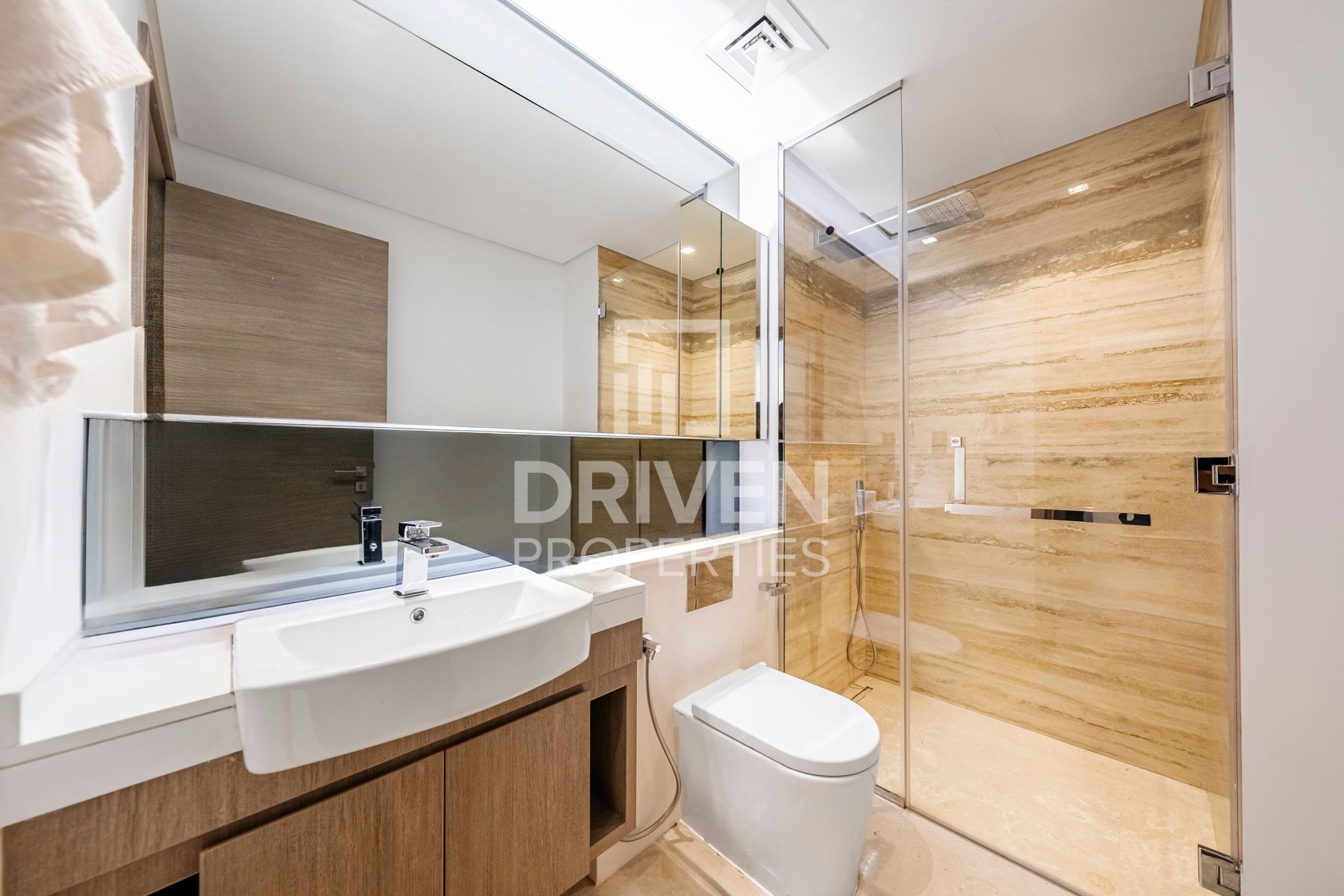 Amazing Burj Khalifa View Central Location