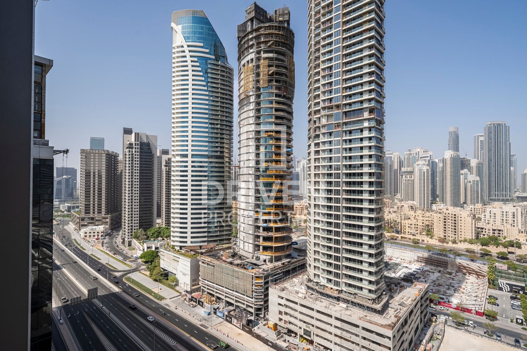 Amazing Burj Khalifa View Central Location