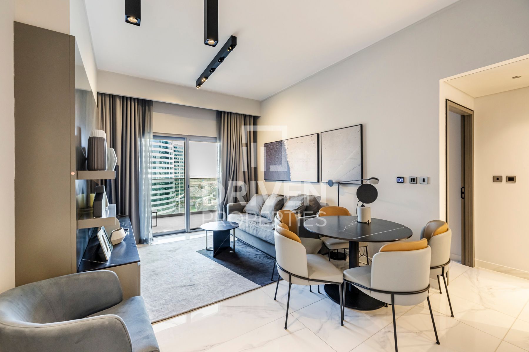 Distinctive Unit Desirable Location Vacant