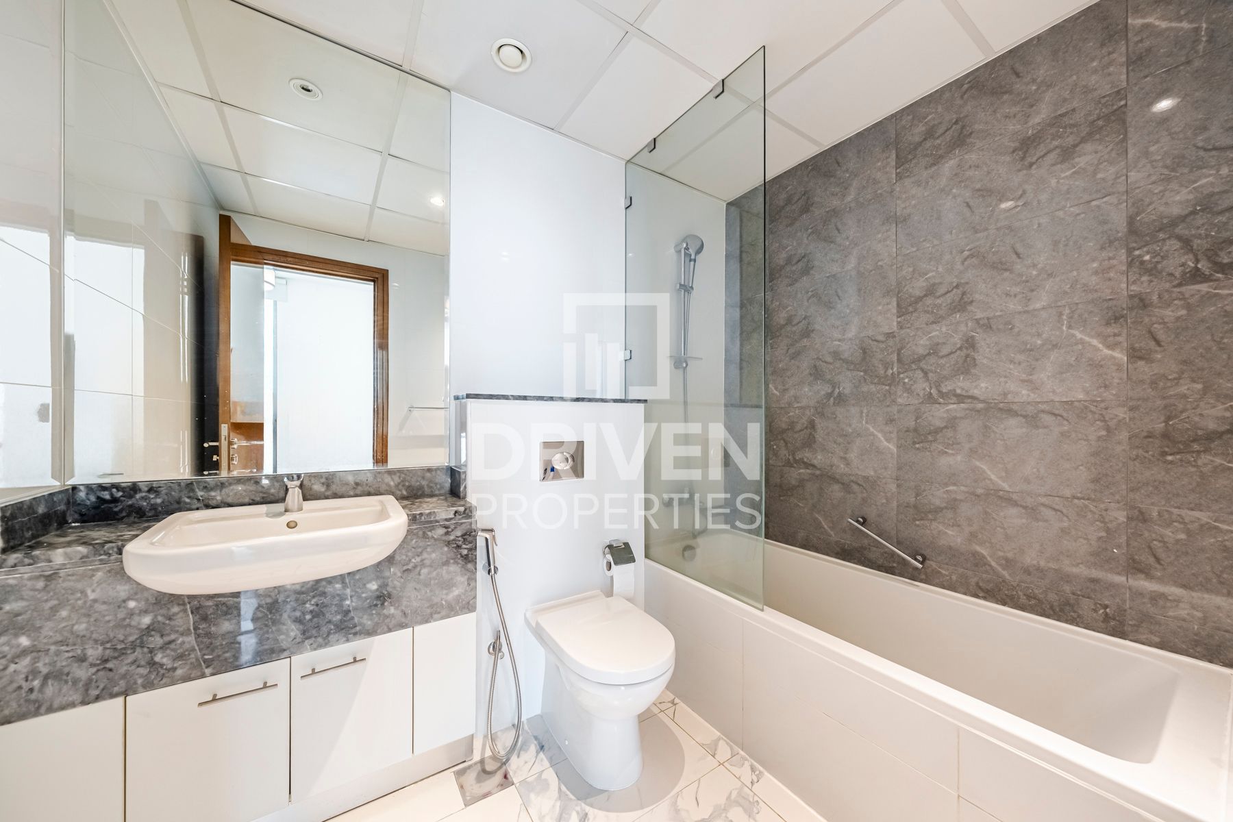 Vacant High Floor Corner Sea and Meydan View