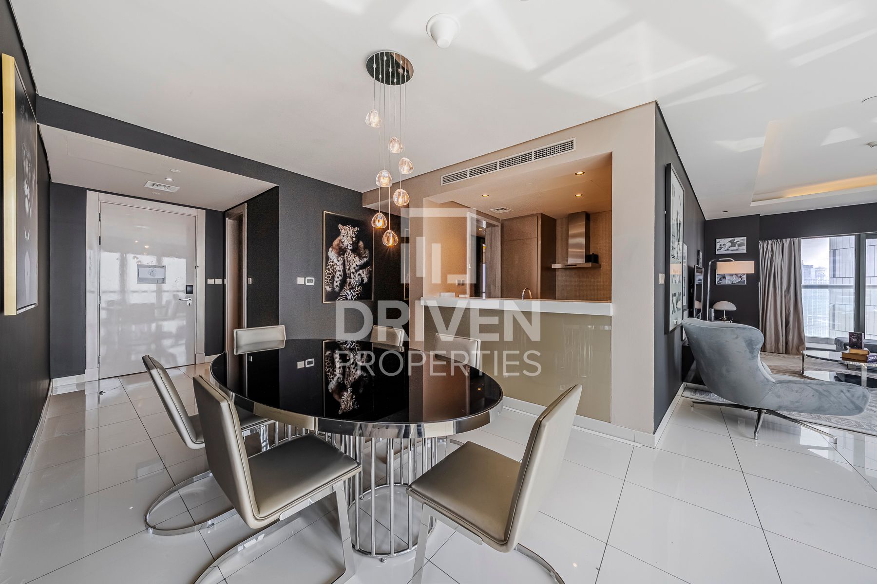 High Floor and Spacious Ready to move in