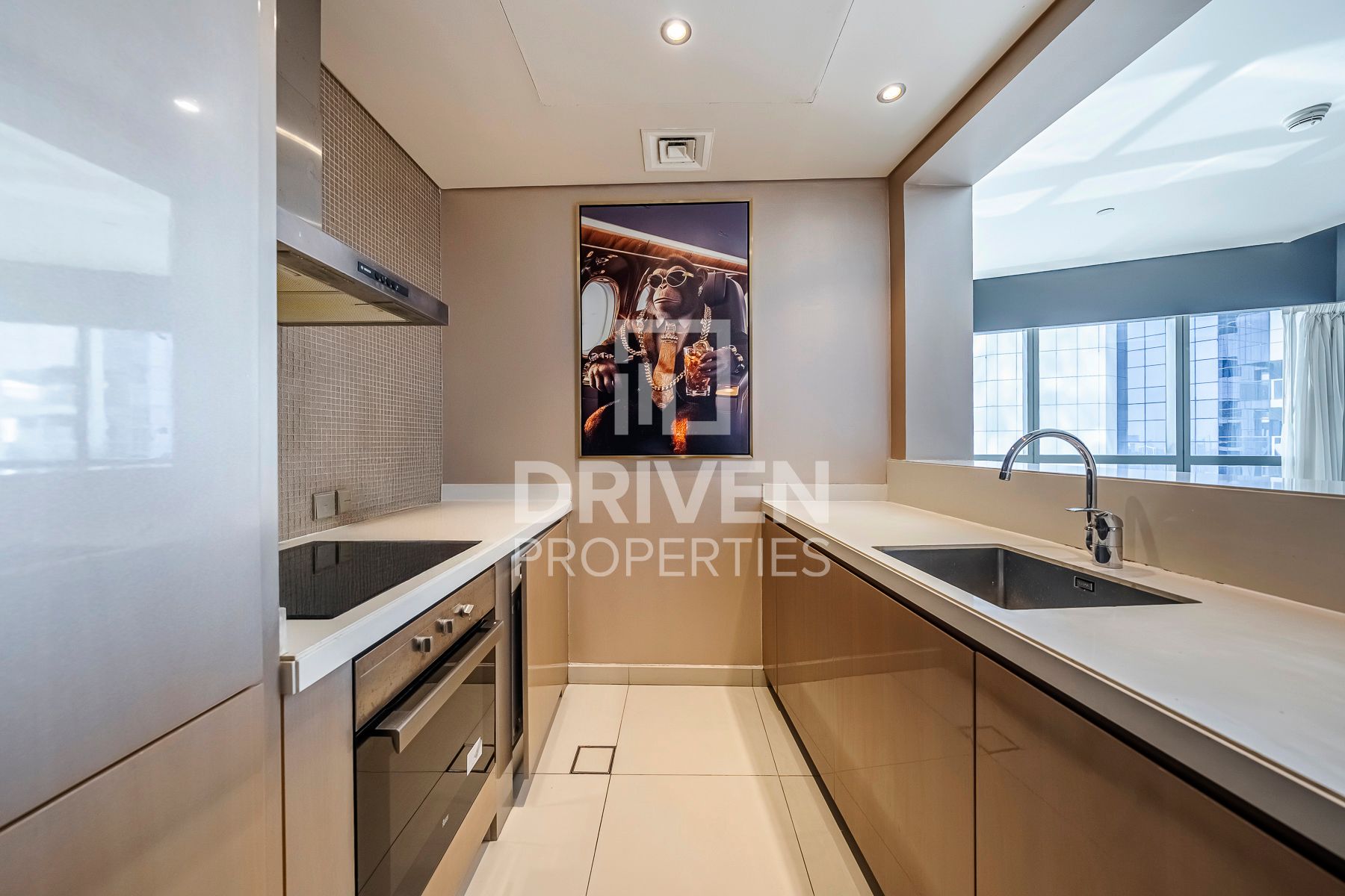 High Floor and Spacious Ready to move in