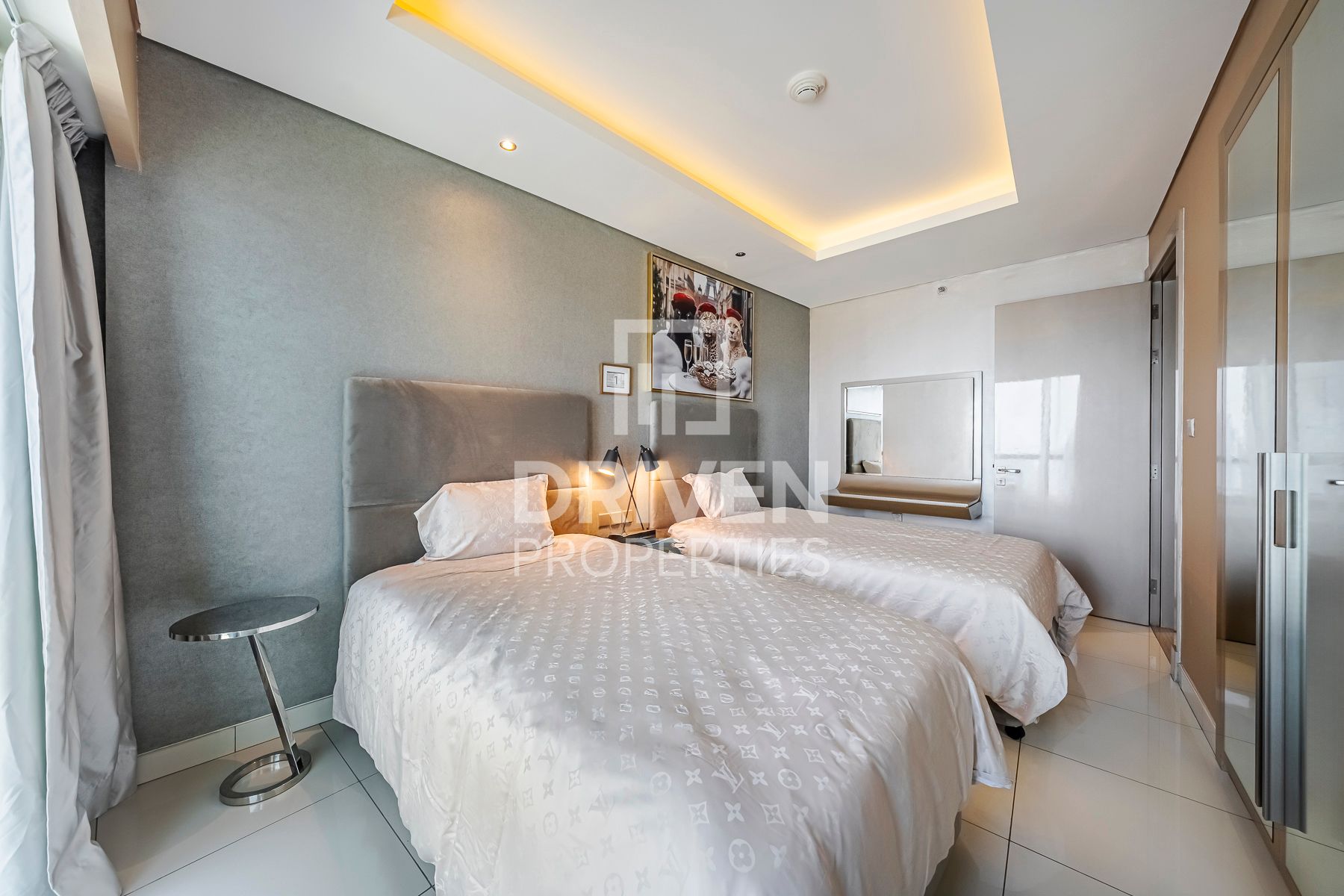 High Floor and Spacious Ready to move in