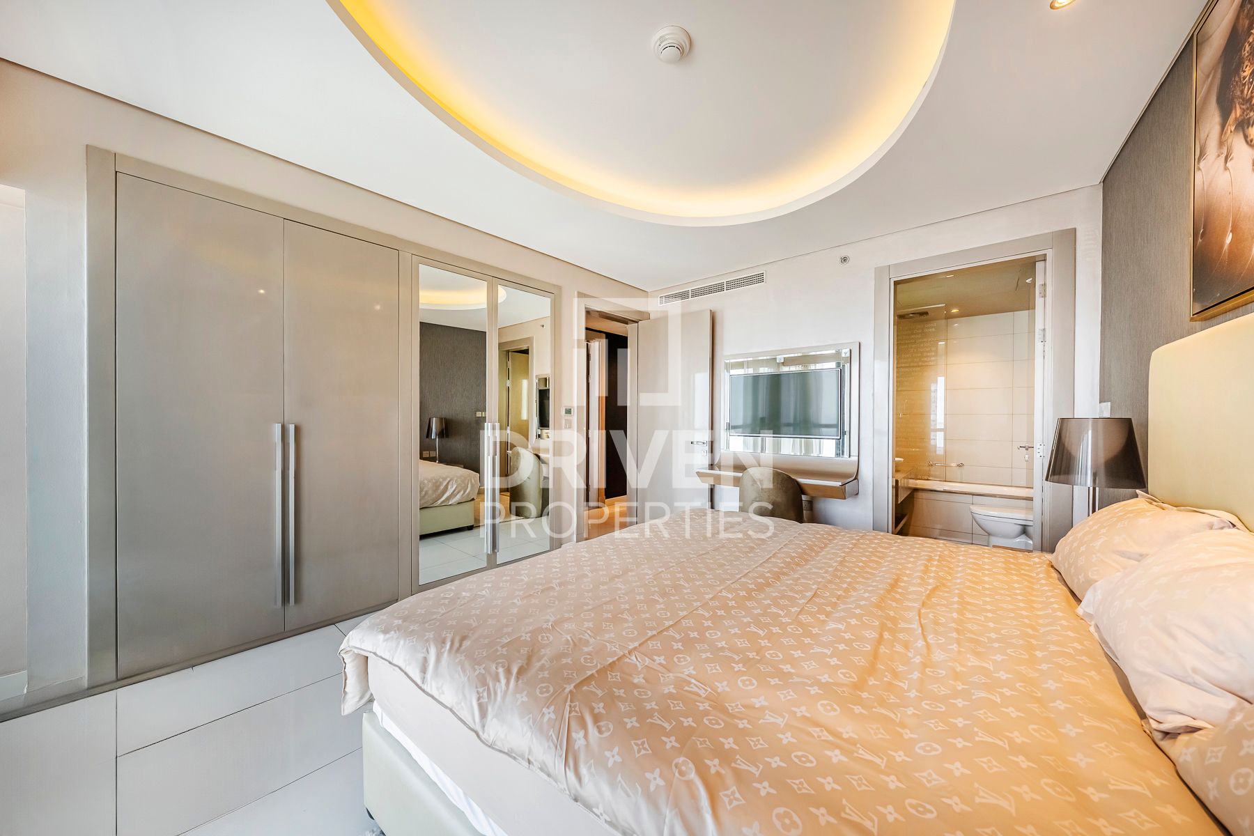 High Floor and Spacious Ready to move in