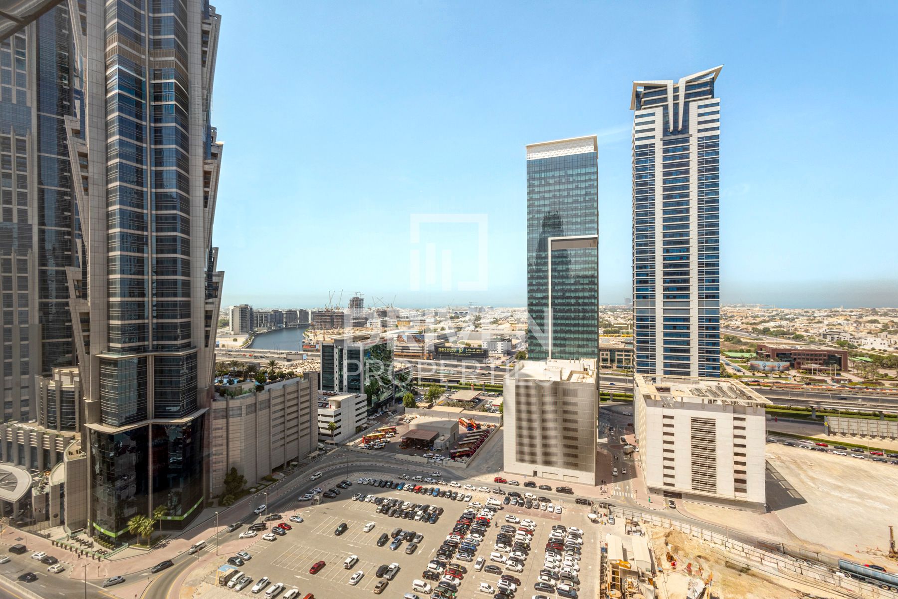 Office for Lease Near Metro Semi Furnished