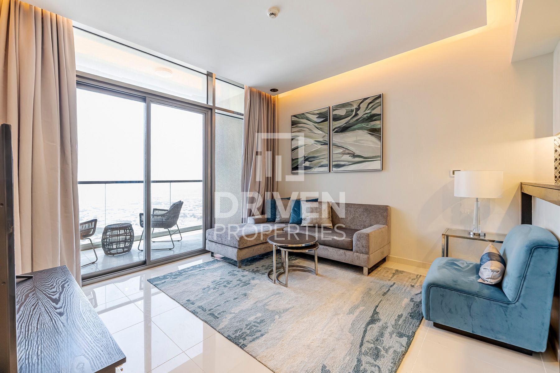 Modern Apartment Furnished Community View