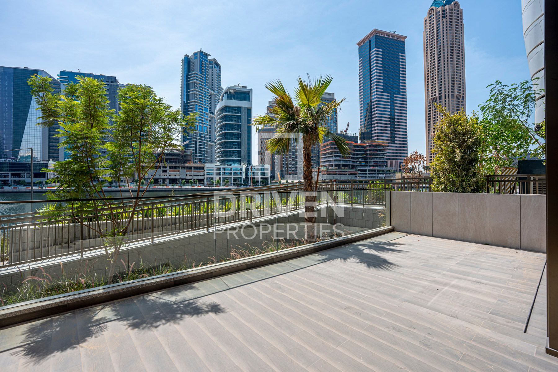 Loft Duplex Type plus Maids Room Canal View