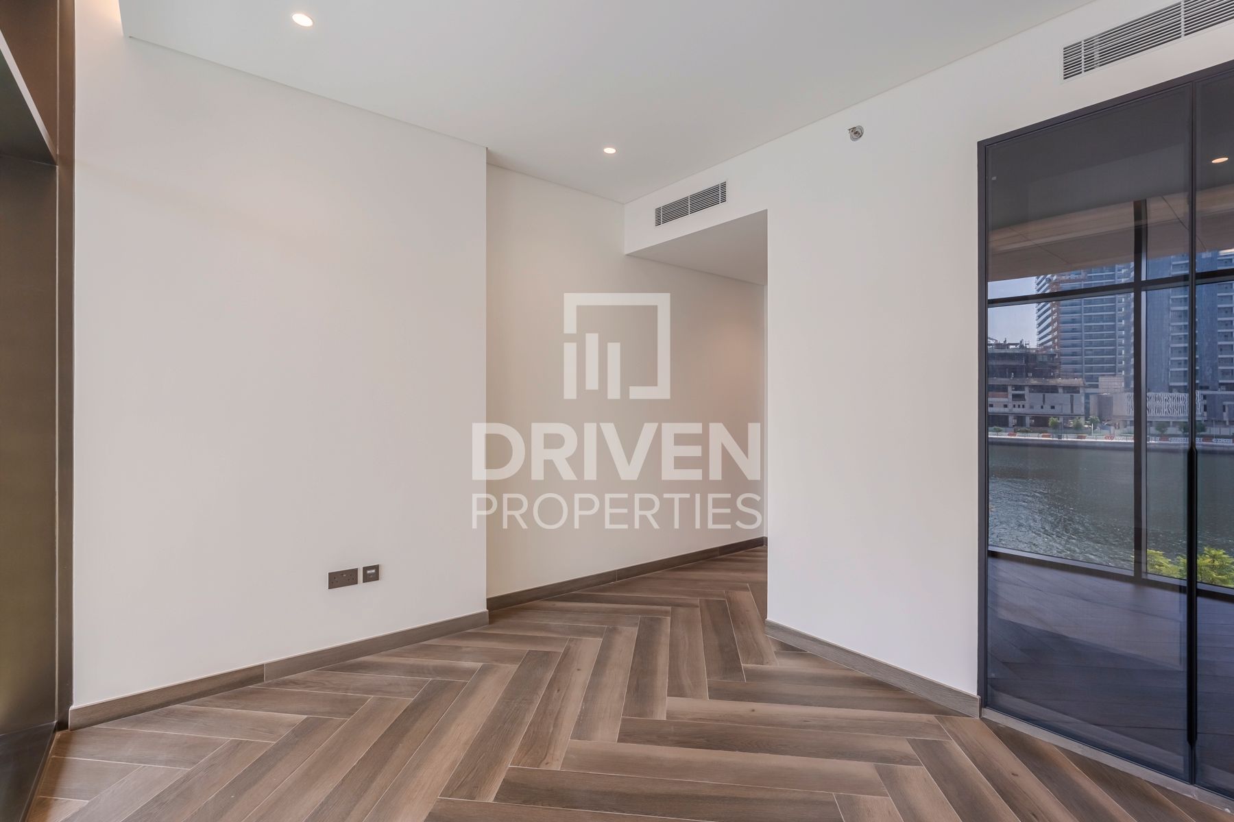 Loft Duplex Type plus Maids Room Canal View