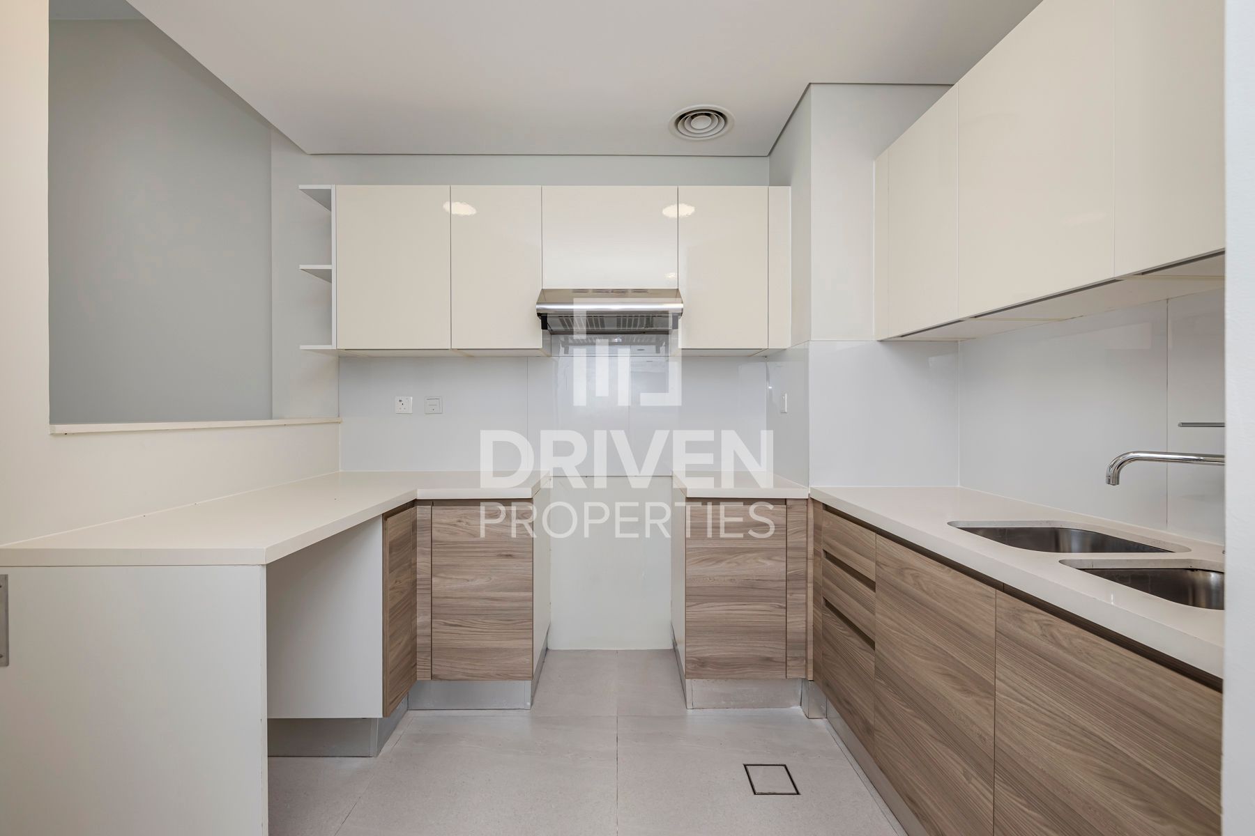 Prime Area High Quality Finishing Commodious