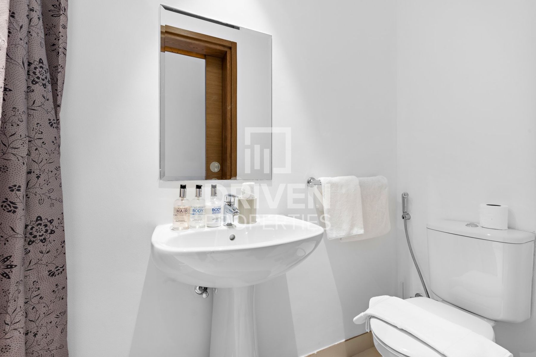 Furnished Spacious Layout Ready to Move-in