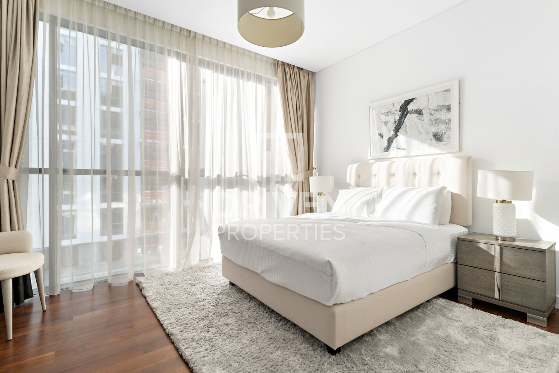 Furnished Spacious Layout Ready to Move-in