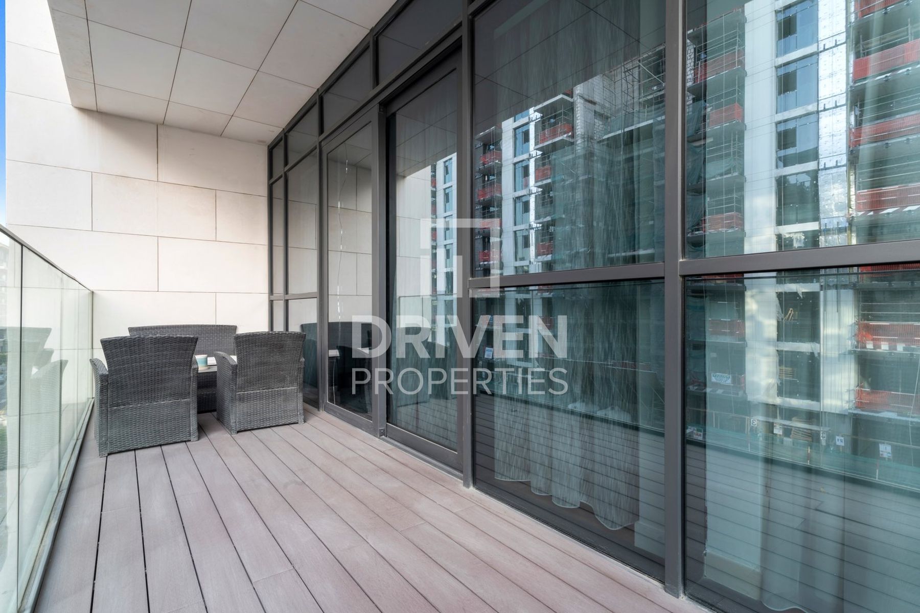 Furnished Spacious Layout Ready to Move-in